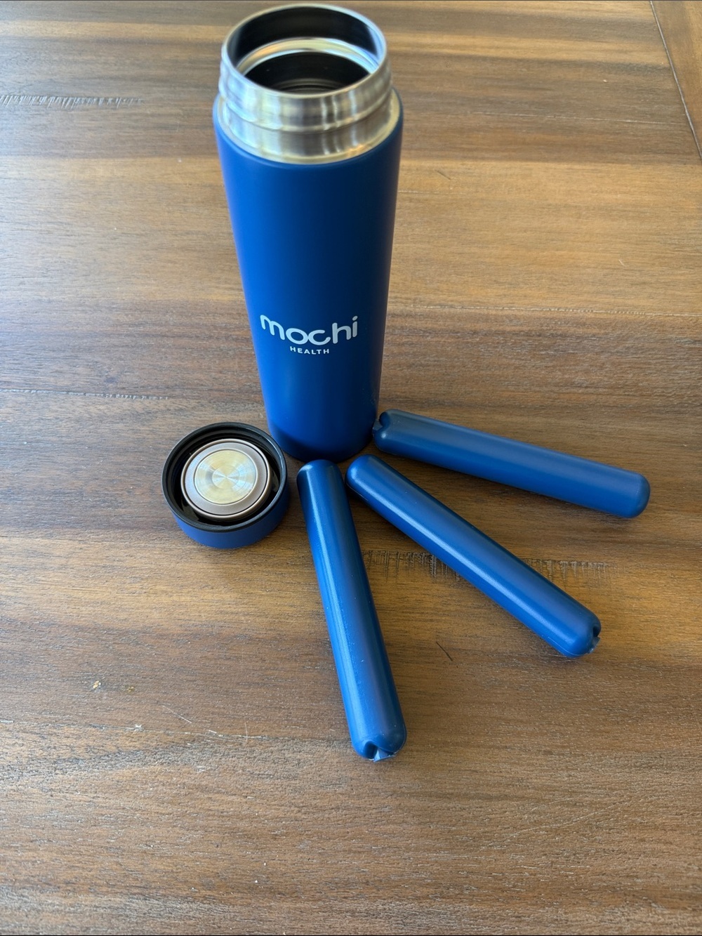 Mochi Health Blue Insulated Drink Bottle with Gel Packs - Picture 4 of 6
